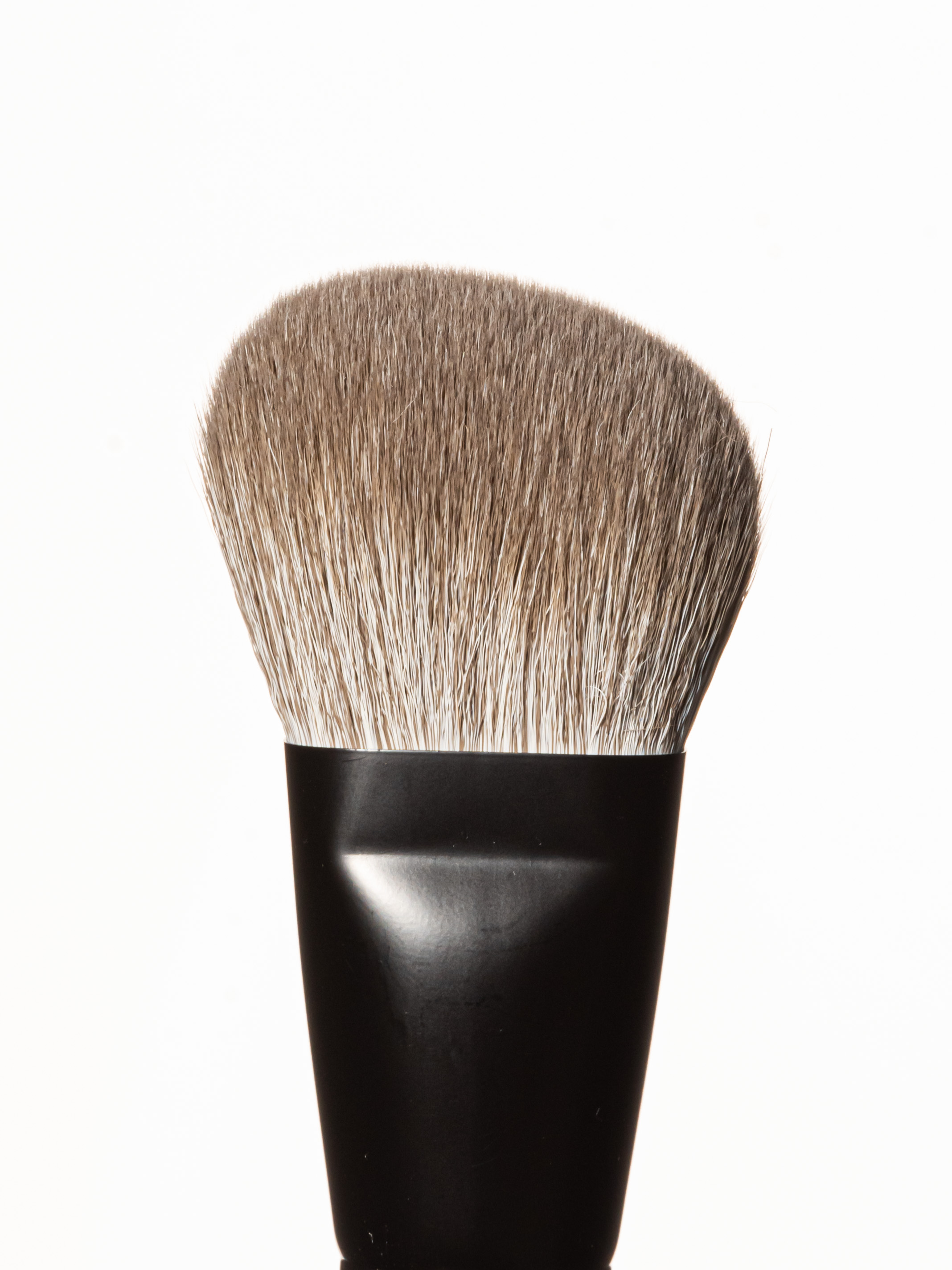 BEAUTYDRUGS Makeup Brush 11 Angel Contour Brush Кисть для нанесения кремовых и сухих текстур