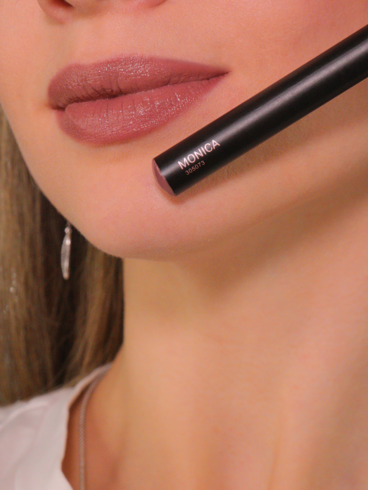 BEAUTYDRUGS Lip Gloss Pencil карандаш-блеск для губ 02 Monica