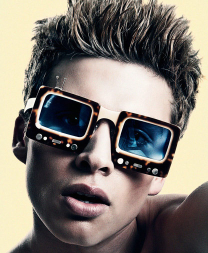sunglasses-shop-photoshoot-jeremy-scott-by-linda-farrow-gallery-sunglasses-1-395x475.jpg